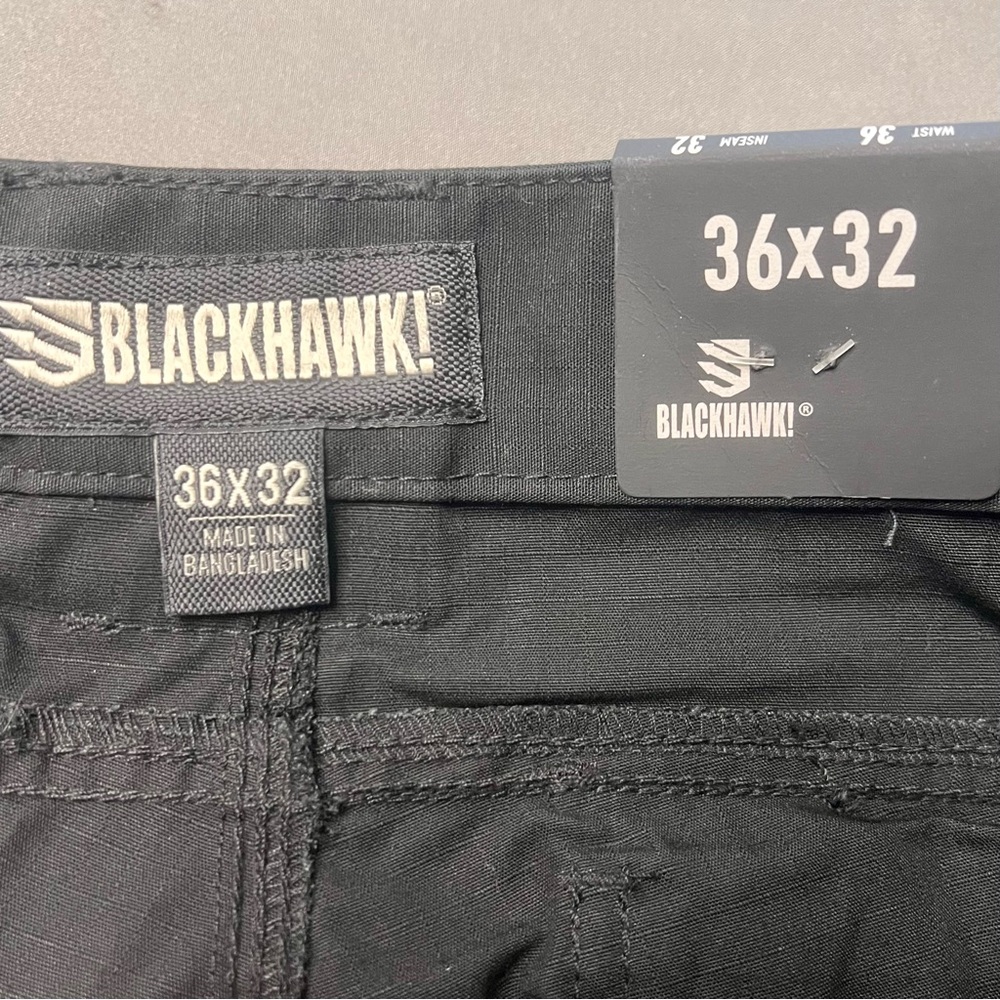 NWT Blackhawk! Men’s Black Cargo Pursuit Pants Size 36x32 Ripstock Tactical - Picture 5 of 8